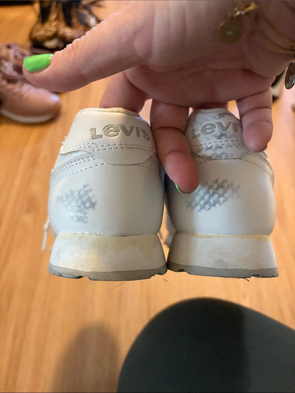 Levi's White womens Lace-Up Sneakers